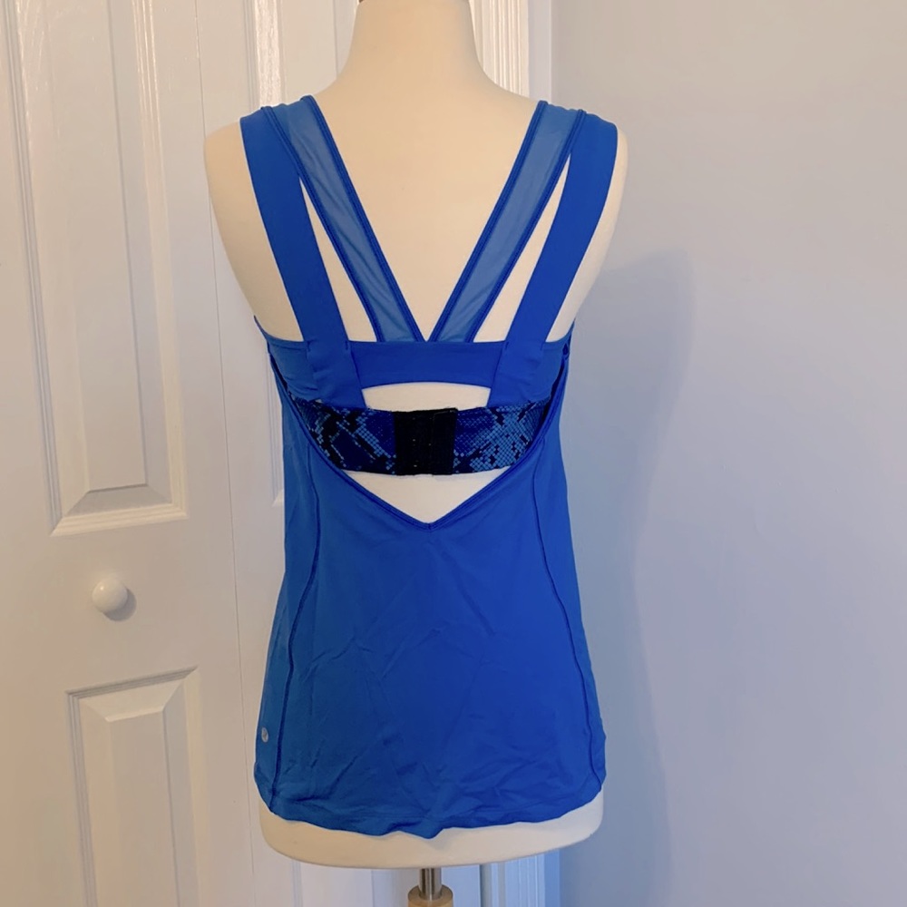 Lululemon Super Sport Top in Blue Sz 8